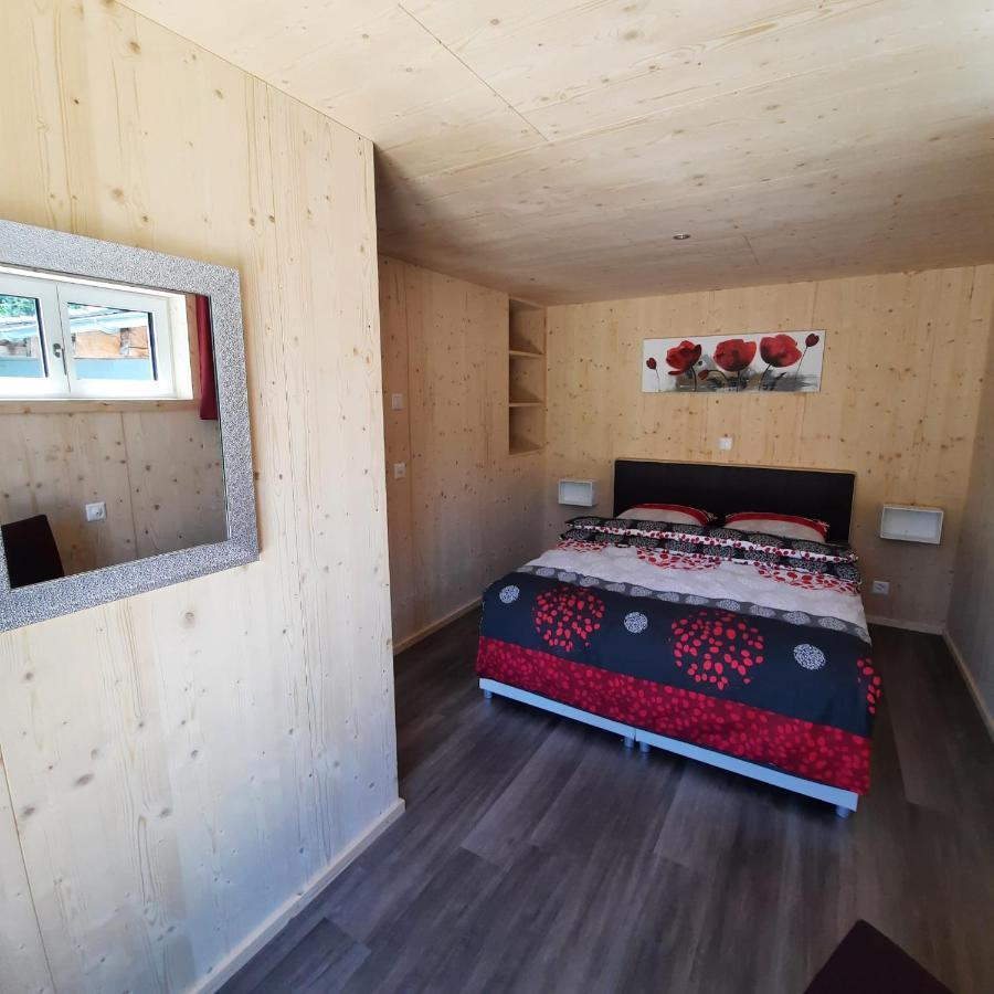 Aktien 11 / A=Obere Wohnung / B=Untere Wohnung Sils im Domleschg Exteriér fotografie
