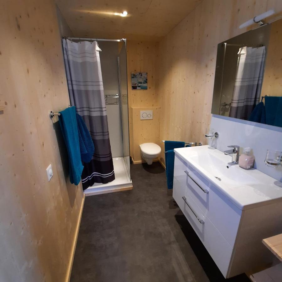 Aktien 11 / A=Obere Wohnung / B=Untere Wohnung Sils im Domleschg Exteriér fotografie